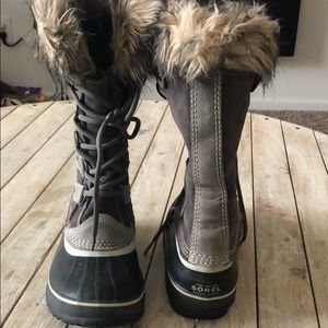 Winter boots